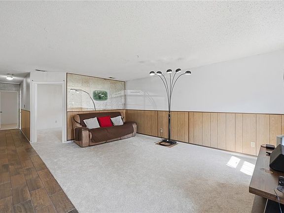 2nd image of 1801 N Star Ct