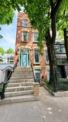 534 W Dickens Ave #2 Photo 1