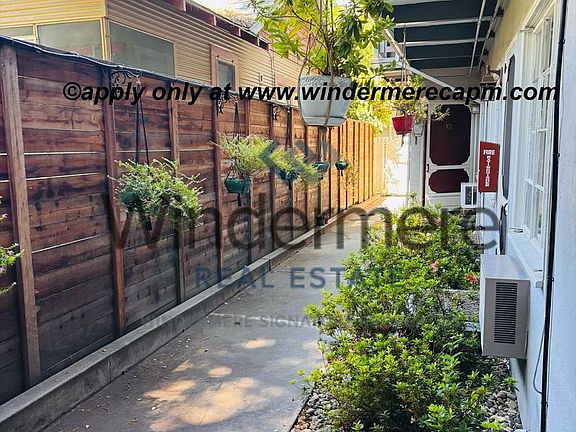 5th image of 1417 23rd St APT 6