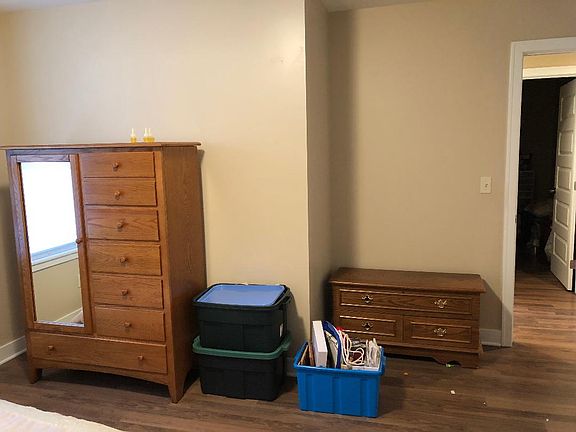 3rd image of 508 Laurie Dr #8
