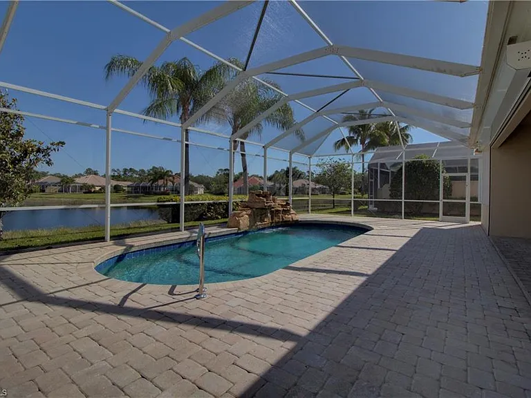 7681 Sicilia Ct — Photo 30