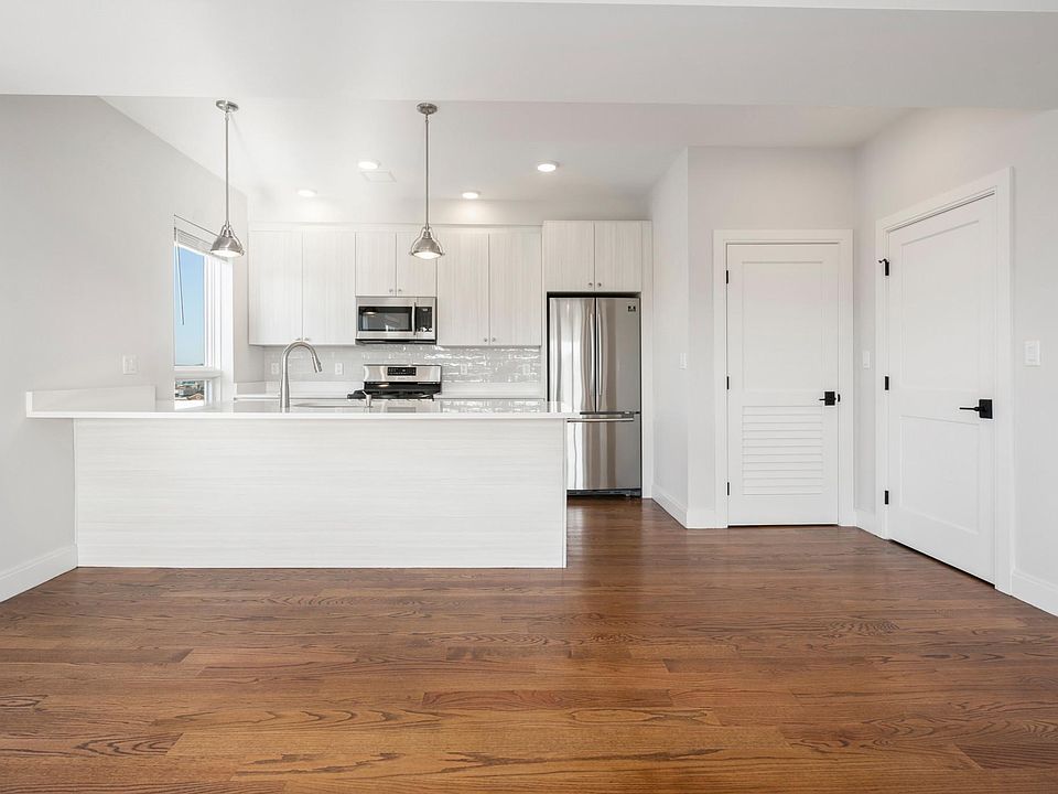 2nd image of 1 Everett St