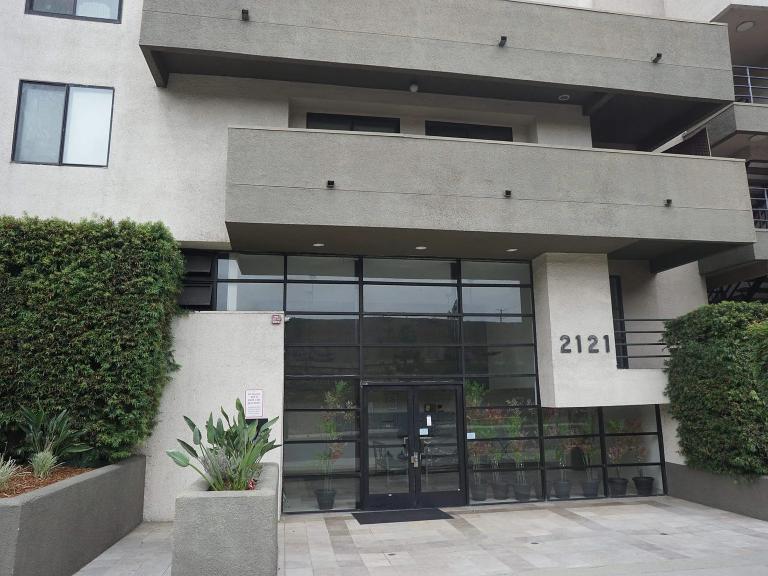 2 bed, 1082 sqft, $3,500 — Photo 1
