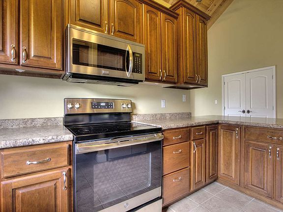 4th image of 1295 Paradise Ln
