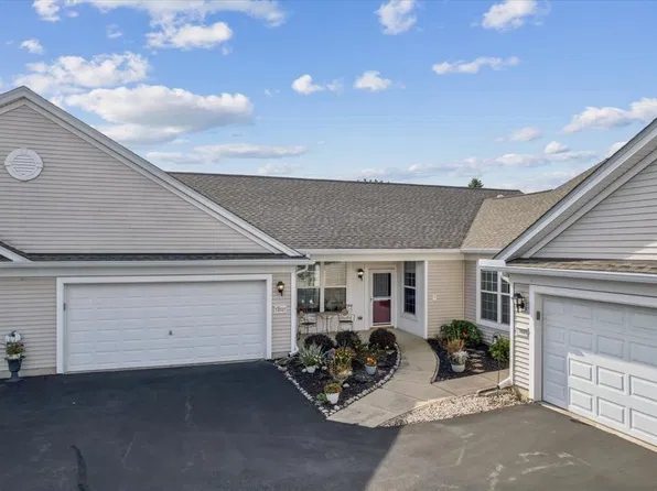14041 Moraine Hills Dr, Huntley, IL 60142