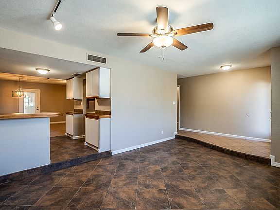 3rd image of 4437 W Onyx Ave