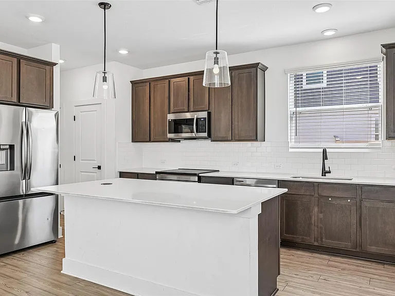 155 Sycamore Pines Ln — Photo 10