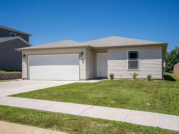 5th image of 142 Oakwood Estates Court