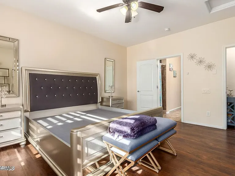 10763 W Cottontail Ln — Photo 17