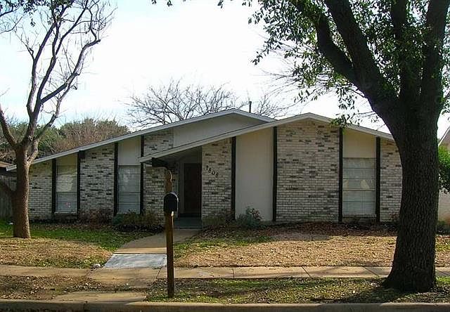 1st image of 1808 Castille Dr