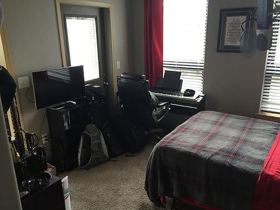 2nd image of 146 S Van Buren St APT 201