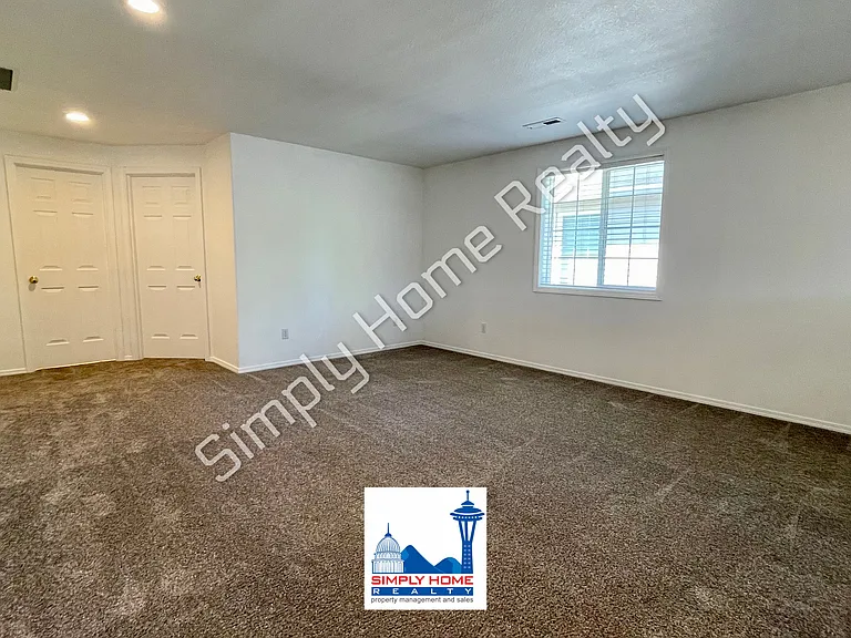 8335 15th Ave SE — Photo 16