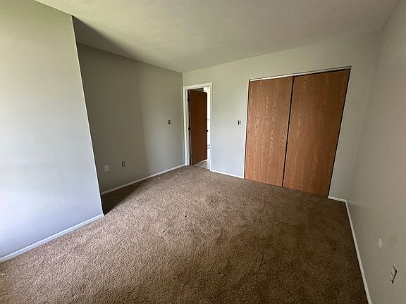 5th image of 4 Clemens Ave
