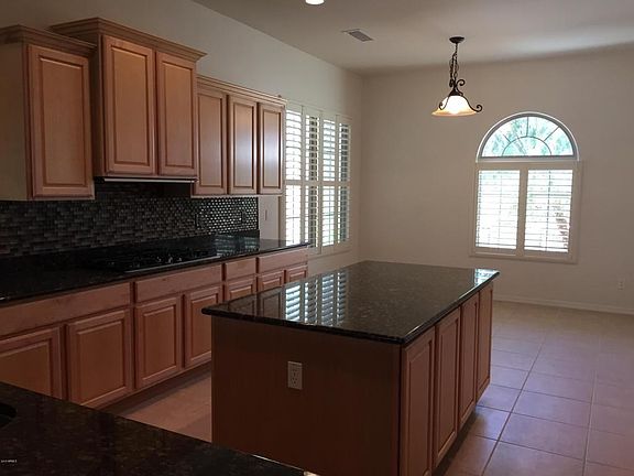 3rd image of 26353 W Tonopah Dr