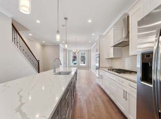 4714 S Calumet Ave #2, Chicago, IL 60615