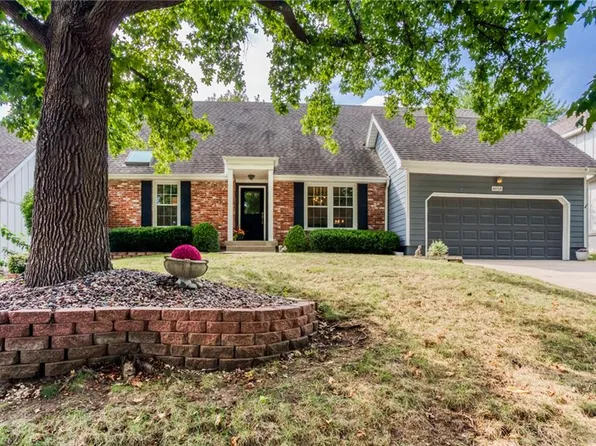 8018 Alden St, Lenexa, KS 66215