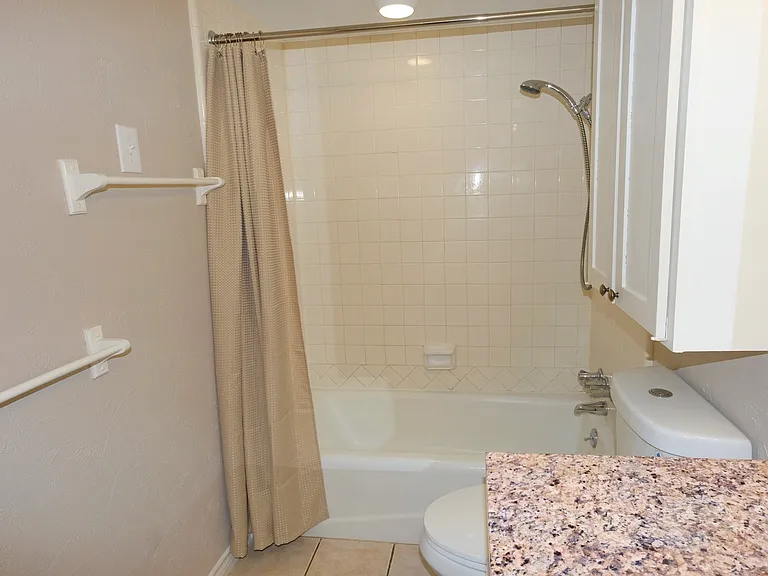 7727 Meadow Park Dr #111 — Photo 8