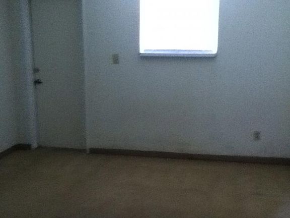 4th image of 5747 Luella St APT 4