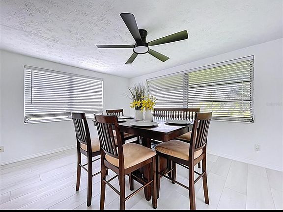 5th image of 2107 Harrison Dr #1