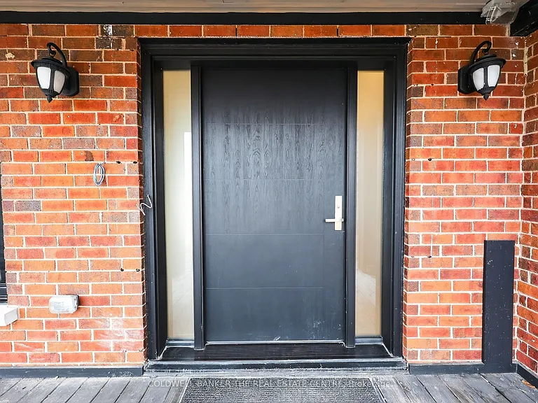8 Brownlee Dr — Photo 4