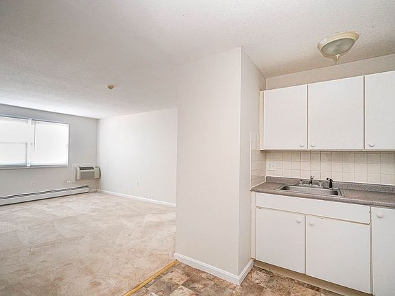 3rd image of 33 Morse St APT 05