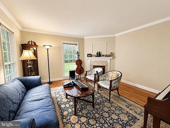 5th image of 27939 Waverly Rd