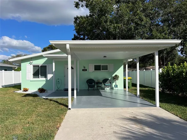 935 Rhodes Ave, Sarasota, FL 34237