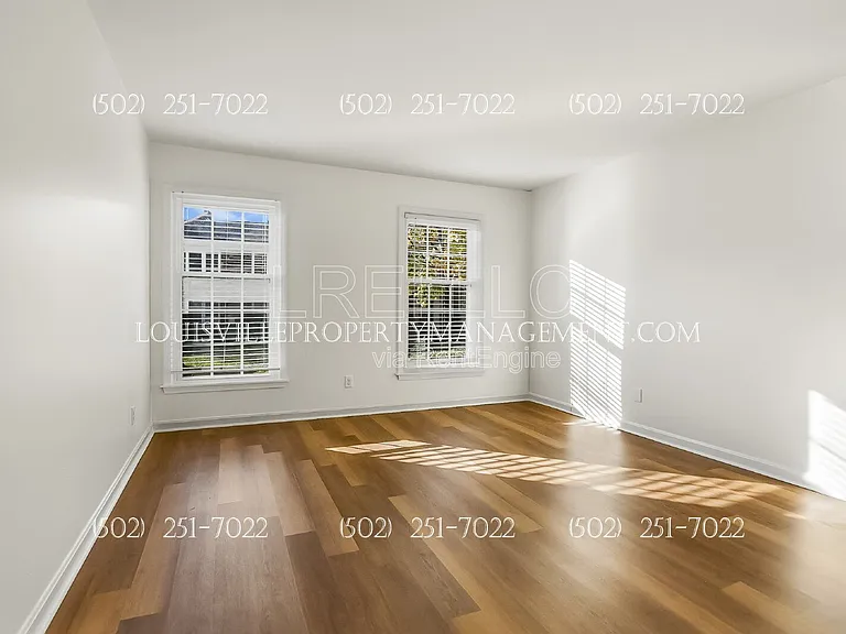 255 Salisbury Sq — Photo 12