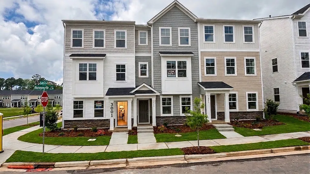 3 bed, 3.5 bath, 1800 sqft, $2,395 — Photo 1
