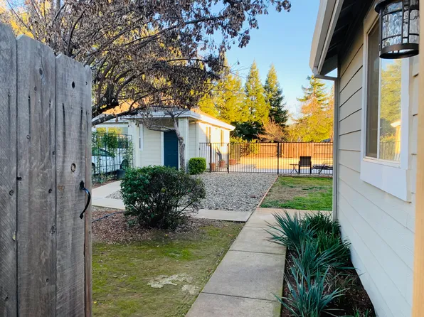 (undisclosed Address), Redding, CA 96002