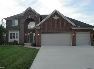 17961 Tatara Dr, Macomb, MI 48042