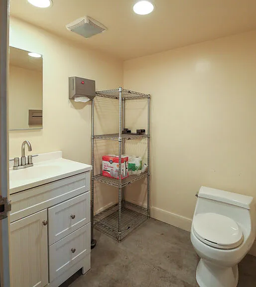 2216 Bancroft Ave — Photo 38