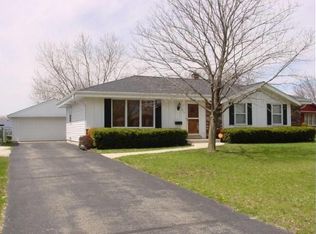 7015 N 89th St, Milwaukee, WI 53224