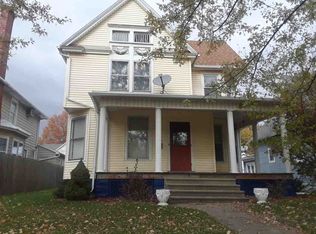 364 W 7th St, Auburn, IN 46706