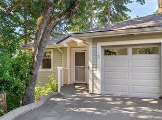 Parklane/Parklane Mews, Esquimalt, BC V9A 7L9