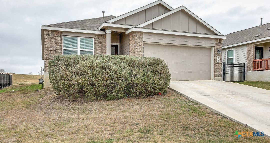 927 Watson Way