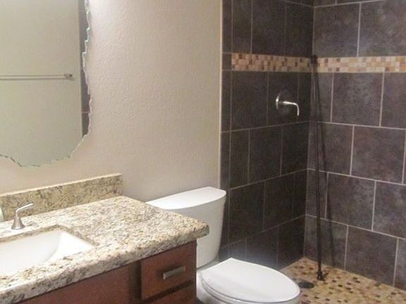 5th image of 1725 N Sierra Vista Dr
