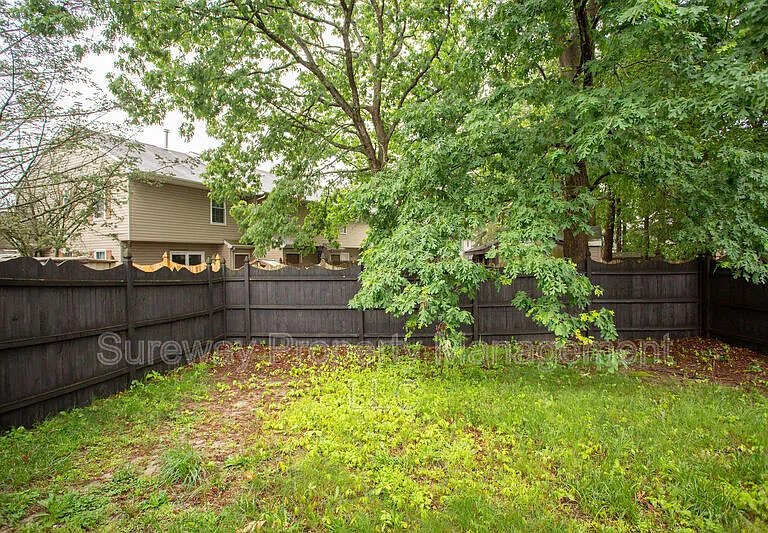 12 Grant Ln — Photo 46