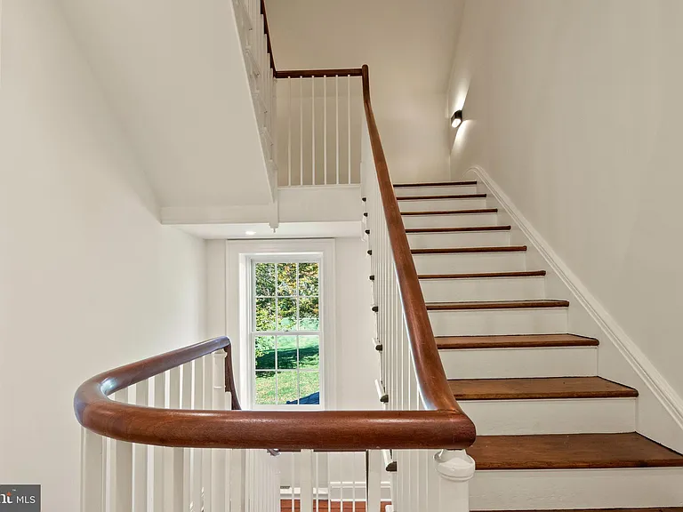 16131 Old York Rd — Photo 38
