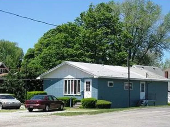 1884 E Lake Rd, Erie, PA 16511