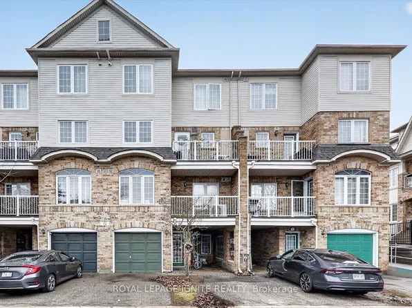 42 Pinery Trl #4, Toronto, ON M1B 6K2