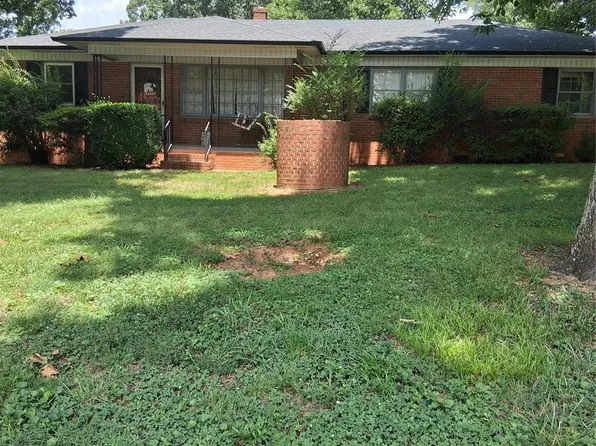 2441 Country Club Rd, Lincolnton, NC 28092