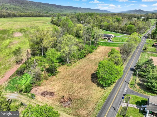 1503 Red Hill Rd, Dauphin, PA 17018