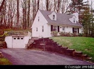 15 Oak Knoll Rd, Cockeysville, MD 21030