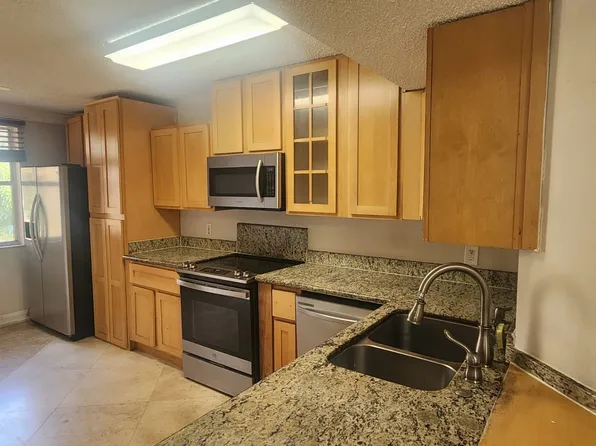 8871 Wiles Rd, Coral Springs, FL 33067