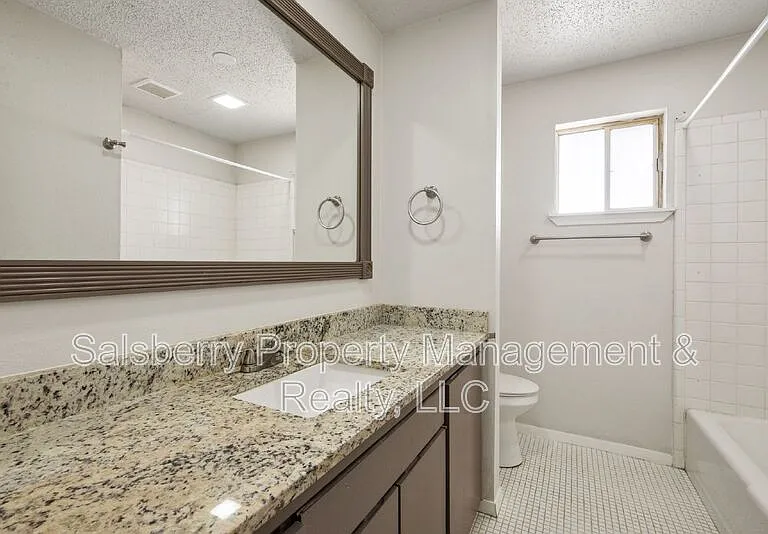4913 Westlake Dr — Photo 18