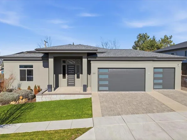 3261 Sky Way, Medford, OR 97504