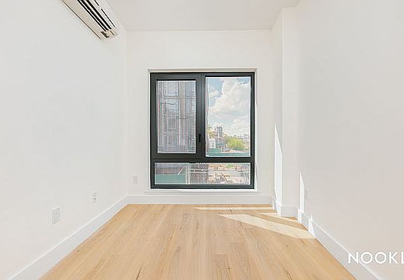 4th image of 378 Weirfield St #403