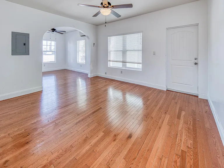 205 N Federal Hwy #C — Photo 3