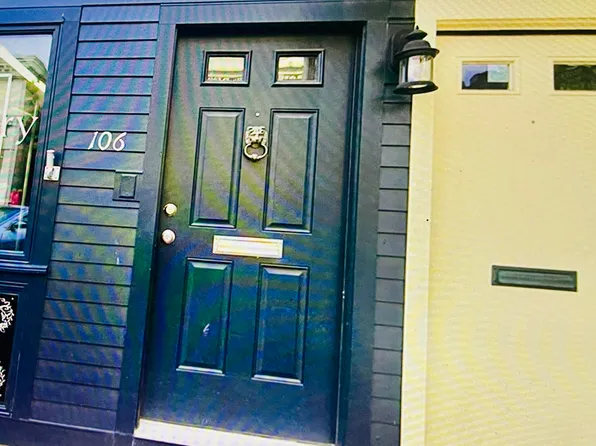 106 Swinburne Row, Newport, RI